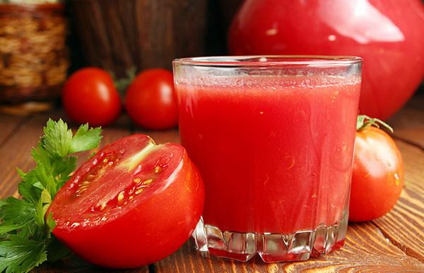 4541 Кардиологи советуют обратить внимание на томатный сок
