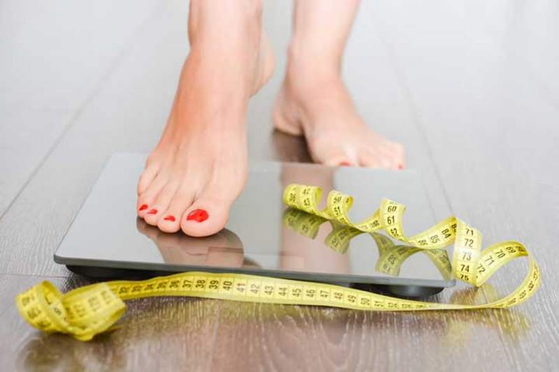 6053 Эпидемия ожирения: назван возраст, в котором люди чаще всего набирают лишний вес