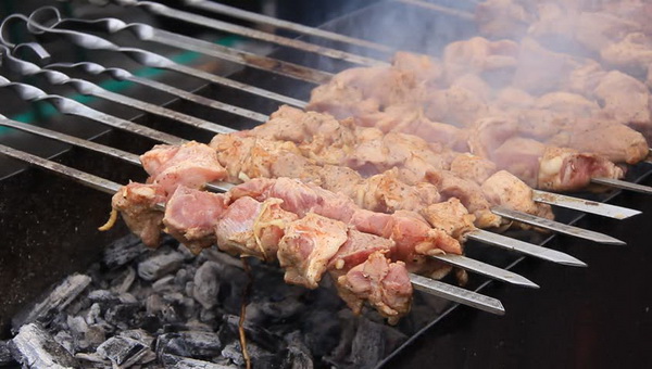 6965 Диеты с низким содержанием мяса снижают риск развития рака